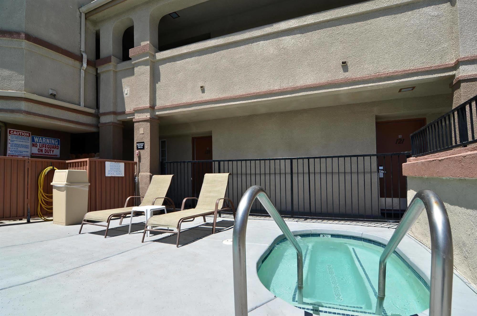 Best Western Kettleman City Inn & Suites Экстерьер фото